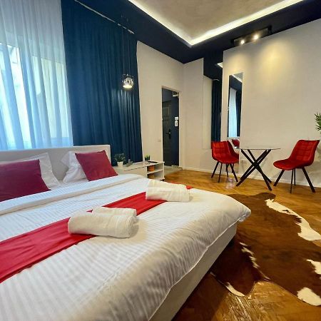 Calea Victoriei Studio By Magic Apartments Bucharest Exterior photo